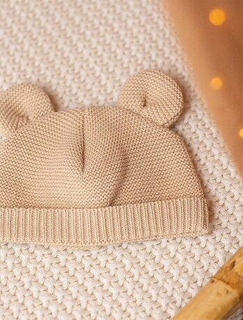 Bonnet en maille avec des petites oreilles
