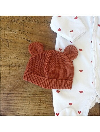 Bonnet En Maille Avec Des Petites Oreilles