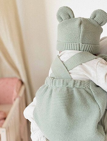 Bonnet en maille avec des petites oreilles