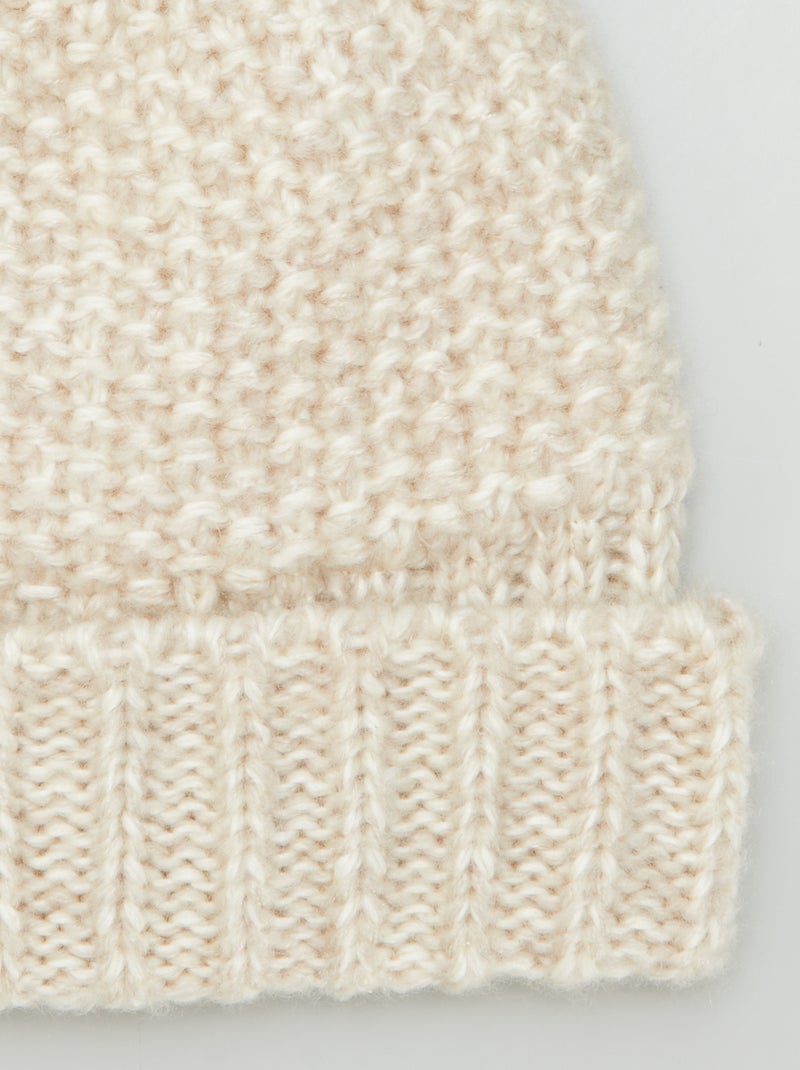 Bonnet en tricot avec pompon Beige - Kiabi