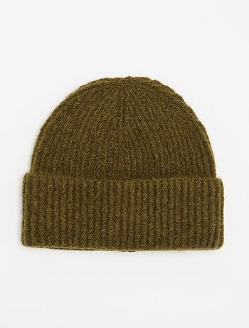 Bonnet en tricot côtelé