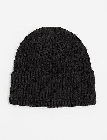 Bonnet en tricot côtelé
