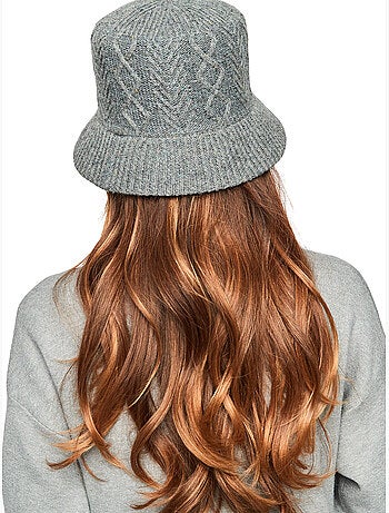 Bonnet en tricot pc1