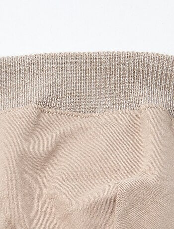 Bonnet maillé à pompon