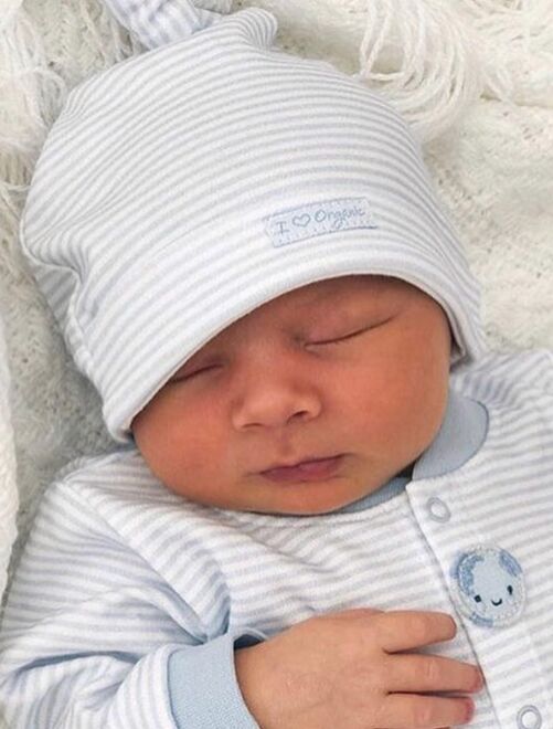 Bonnet bébé naissance en coton bleu marine avec noeud > Babystock