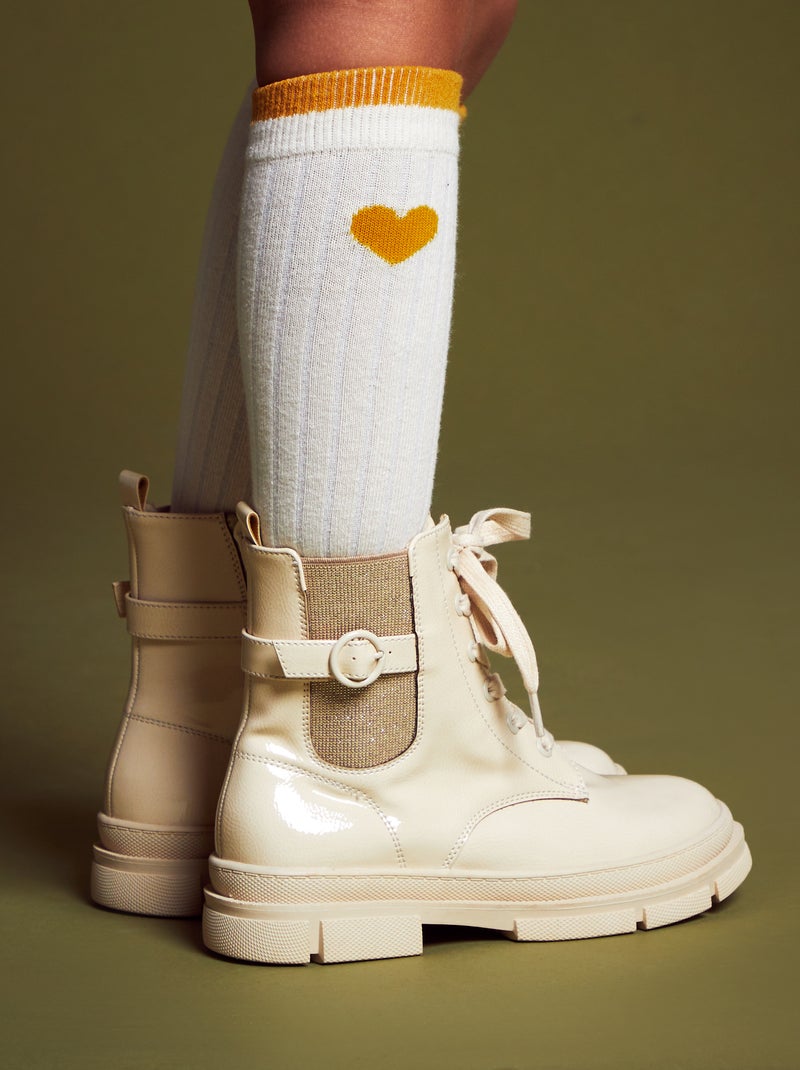 Boots à lacets et semelles crantées Beige - Kiabi