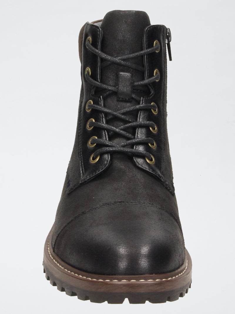 Boots à semelle crantée Noir - Kiabi
