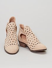 boots ajourées
