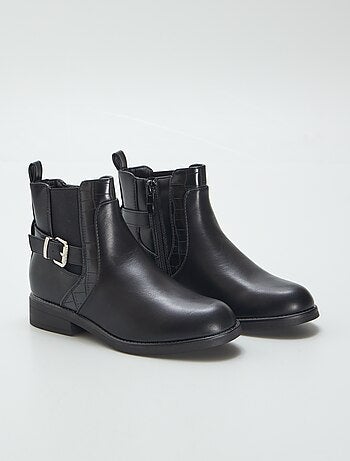 Boots avec boucle métallique