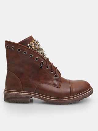 Boots avec clous BATA