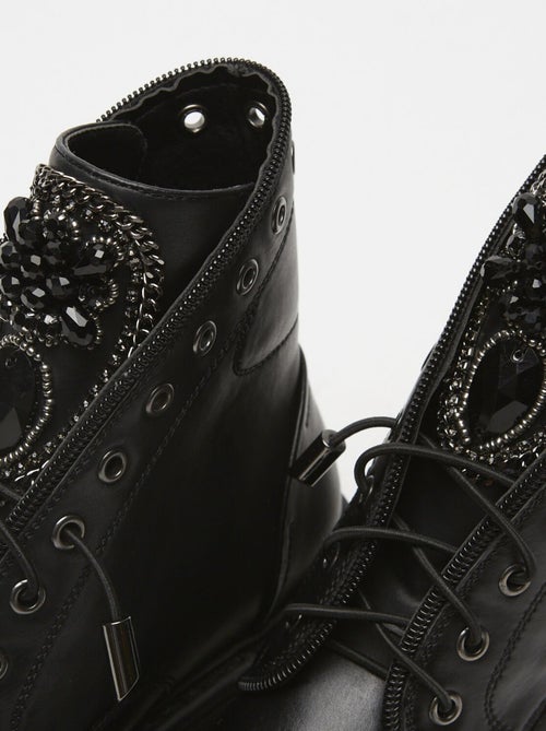 Boots avec clous BATA - Kiabi