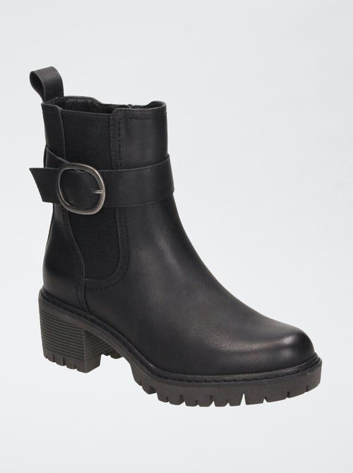 Boots avec semelle crantée - Kiabi Boots avec semelle crantée - Kiabi