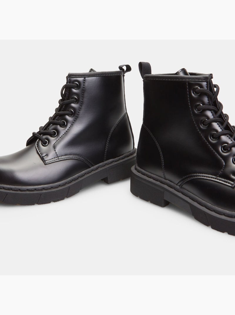 Boots avec semelle simil crantée BATA Noir - Kiabi