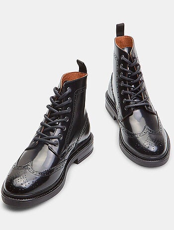Boots brogue en cuir BATA
