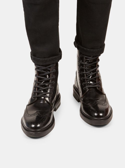 Boots brogue en cuir BATA - Kiabi