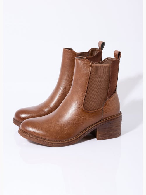 Boots Chelsea à talon et bout rond - AFIBEL - Kiabi Boots Chelsea à talon et bout rond - AFIBEL - Kiabi