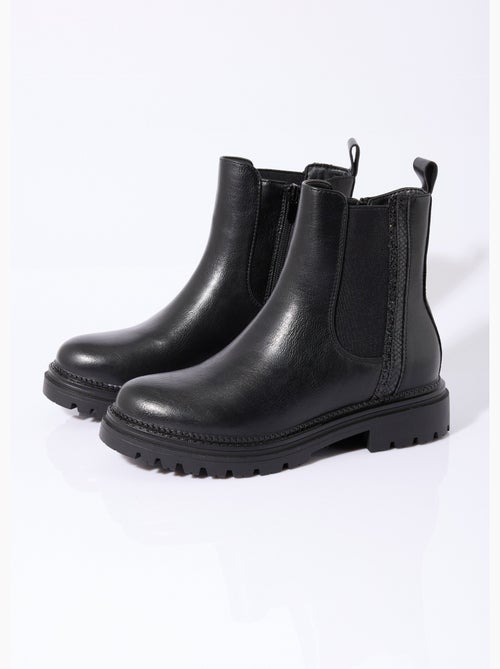 Boots Chelsea crantées détails matières - AFIBEL - Kiabi Boots Chelsea crantées détails matières - AFIBEL - Kiabi