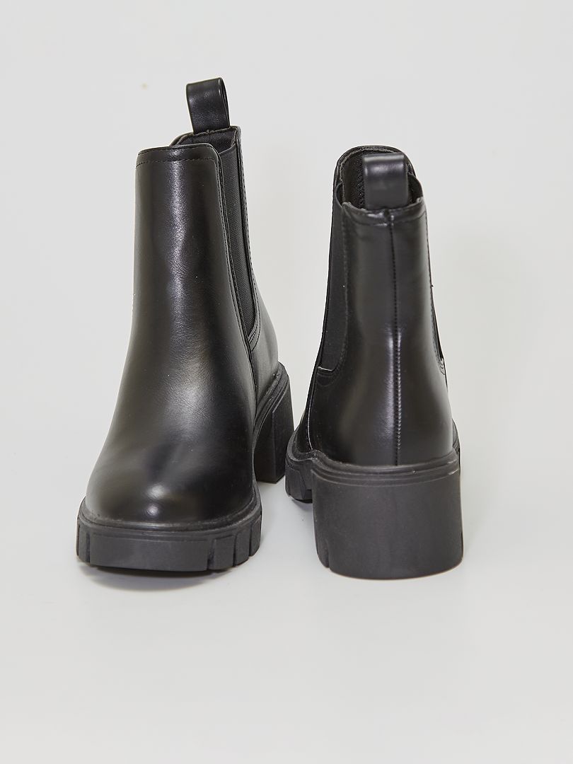 Boots chelsea noir Kiabi 28.00€