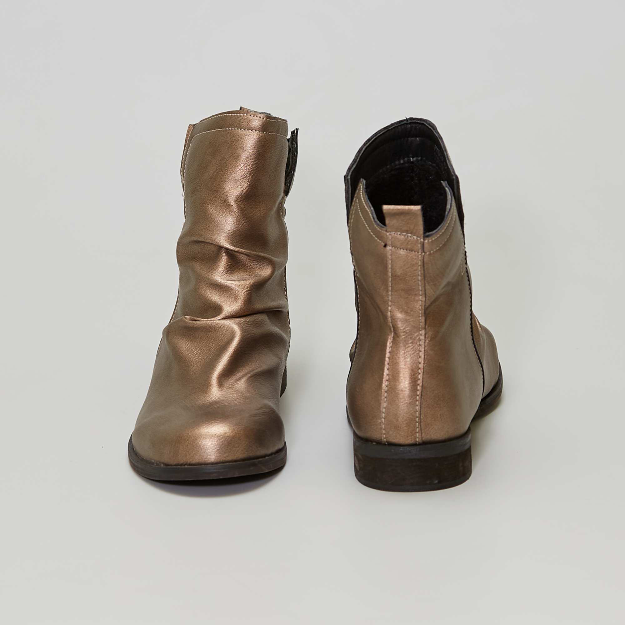boots dorées