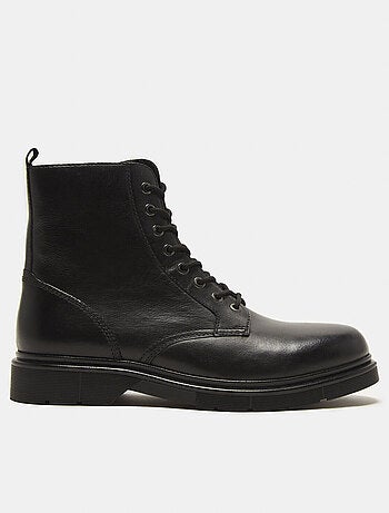 Boots en cuir BATA