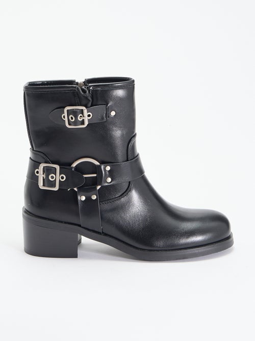 Boots en simili avec boucles fantaisie - Kiabi