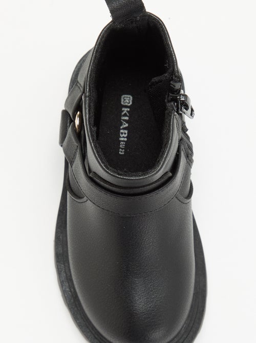 Boots en simili avec sangle motarde - Kiabi Boots en simili avec sangle motarde - Kiabi