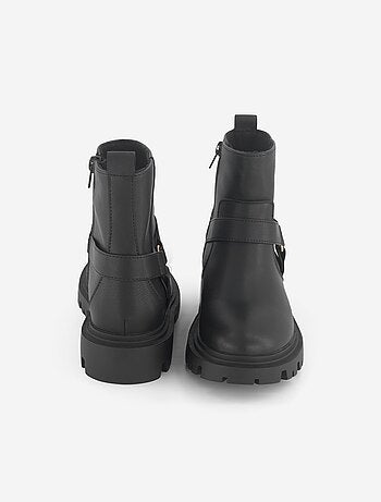 Boots en simili avec sangles fantaisies