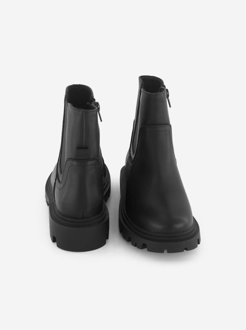 Boots en simili avec semelle crantée - Kiabi
