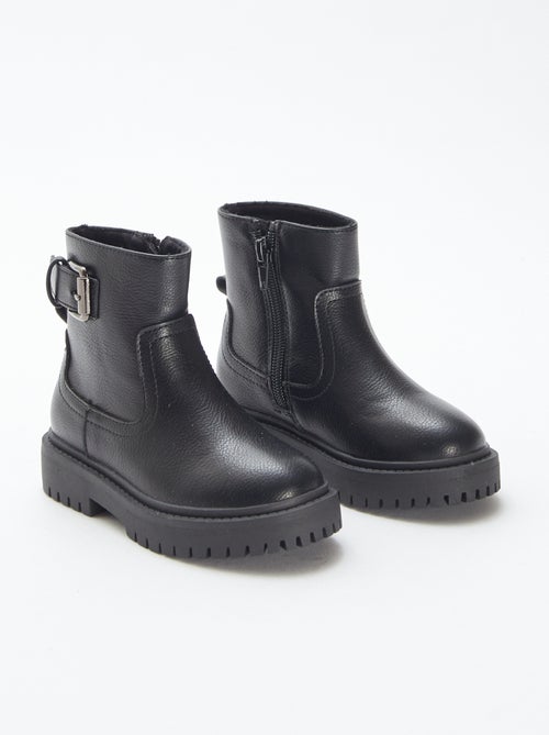 Boots en simili texturée avec boucle métallique fantaisie - Kiabi