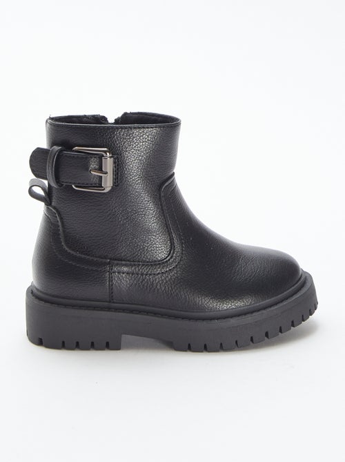 Boots en simili texturée avec boucle métallique fantaisie - Kiabi