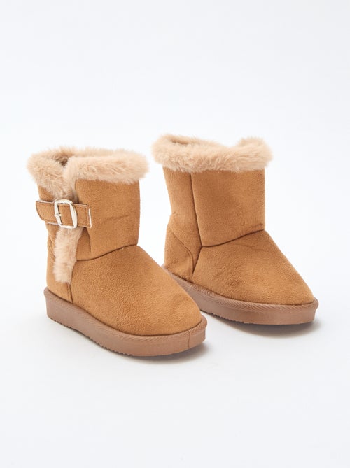 Boots en suédine avec intérieur fourré - Kiabi