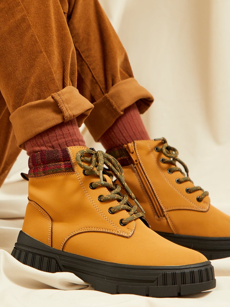 Boots esprit randonnée Beige - Kiabi