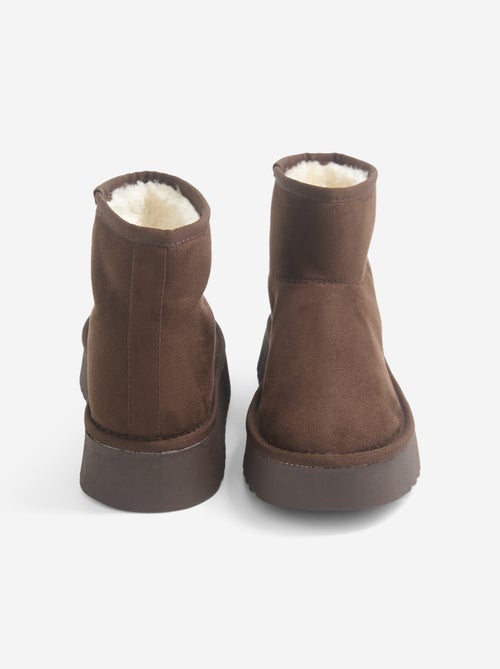 Boots fourrées à semelle compensée - Kiabi Boots fourrées à semelle compensée - Kiabi