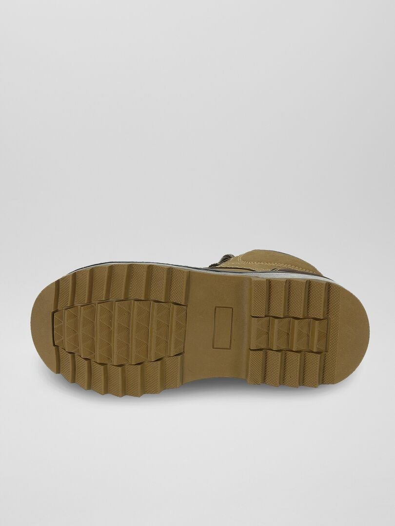 boots style montagne