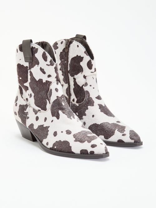 Boots style santiags imitation peau de vache - Kiabi