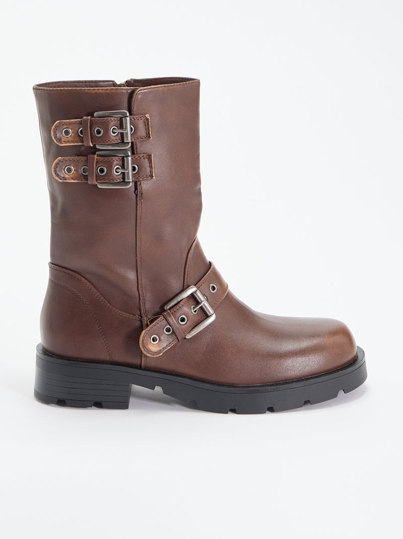 Boots tige haute en simili avec lanière fantaisie Marron - Kiabi