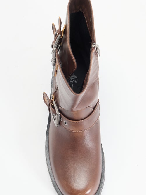 Boots tige haute en simili avec lanière fantaisie - Kiabi