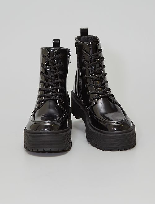 Boots type rangers en simili vernis                             noir 
