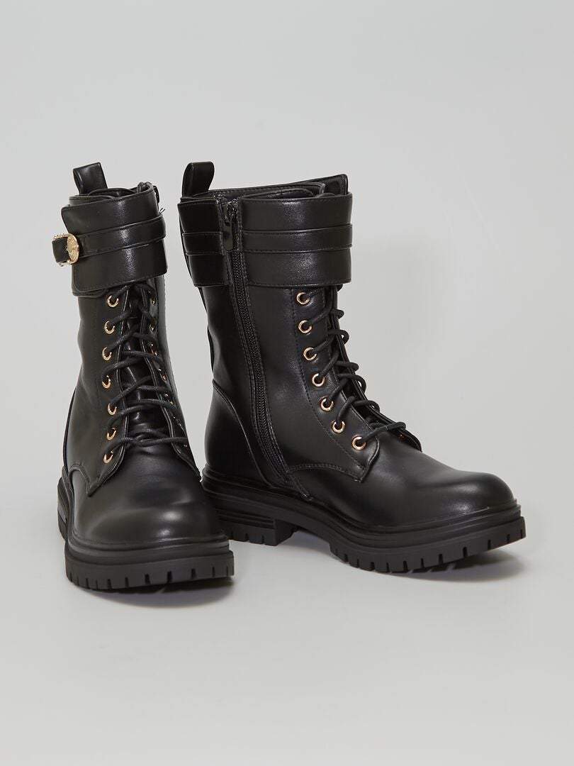 bottines style rangers
