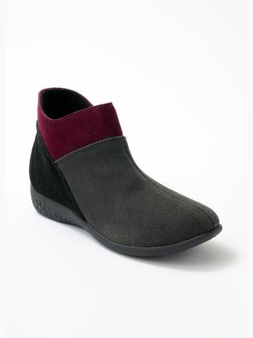 Boots zippées largeur confort cuir velours - afibel - Kiabi Boots zippées largeur confort cuir velours - afibel - Kiabi