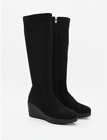 BOTTE À POINTE CUIR NATUREL NOIR