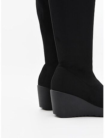 BOTTE À POINTE CUIR NATUREL NOIR