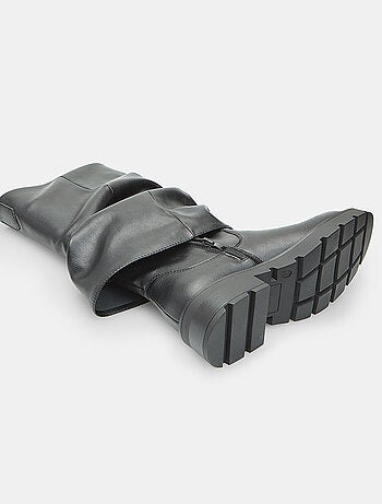 Botte à revers Bata