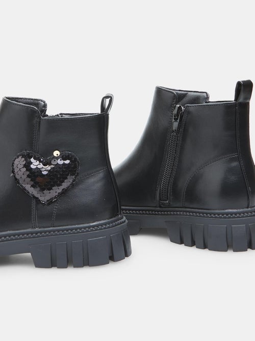 Bottes avec patch en forme de coeur BATA - Kiabi