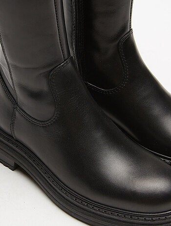 Bottes cuissardes en cuir BATA