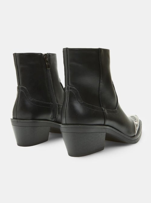 Bottes de cowboy avec talon et bout imprimé python BATA - Kiabi Bottes de cowboy avec talon et bout imprimé python BATA - Kiabi