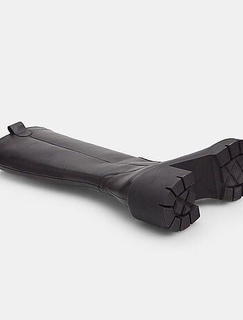 Bottes en cuir avec semelle crantée BATA