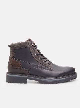 Bottes en cuir  BATA