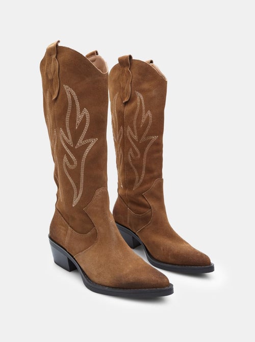 Bottes Western en daim confortables BATA - Kiabi Bottes Western en daim confortables BATA - Kiabi