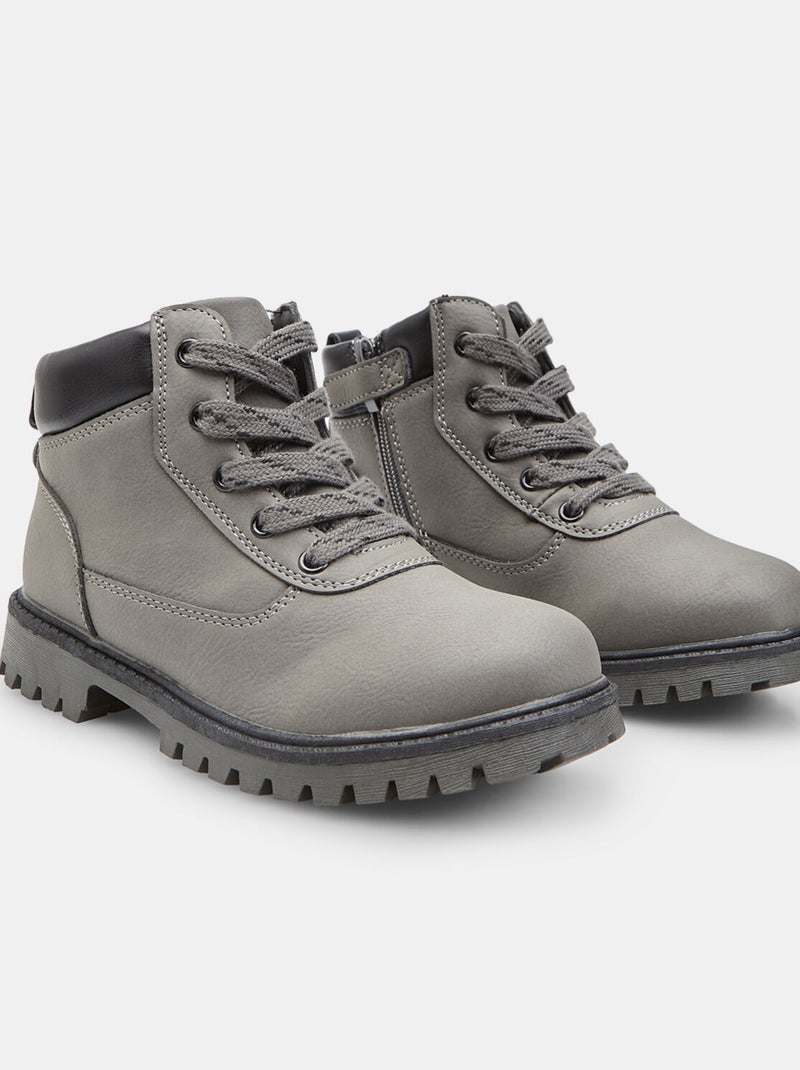 Bottine à lacets outdoor Bata Gris - Kiabi